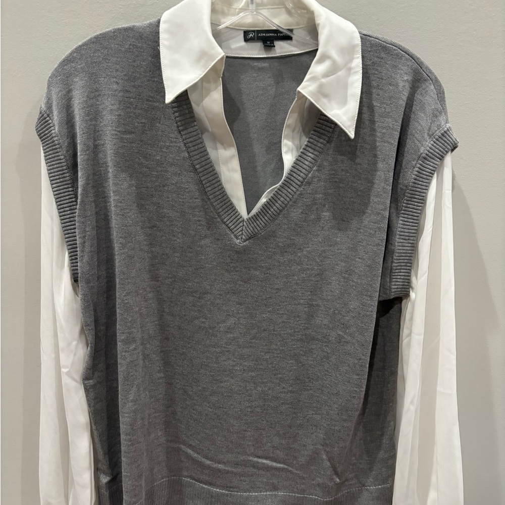 Adrianna Papell Gray V-Neck Sweater Vest